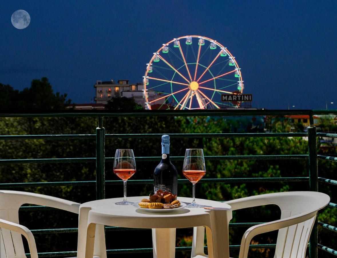 Hotel Paris 리도디캄파이오레 외부 사진